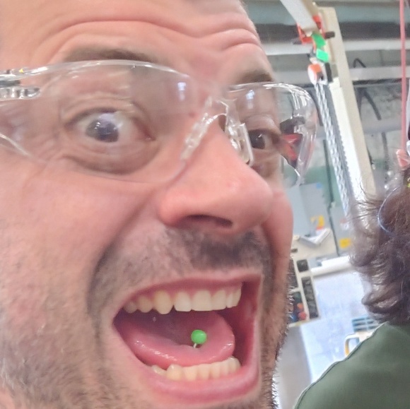 Meet your Posher, Danick - Picture 2 of 2